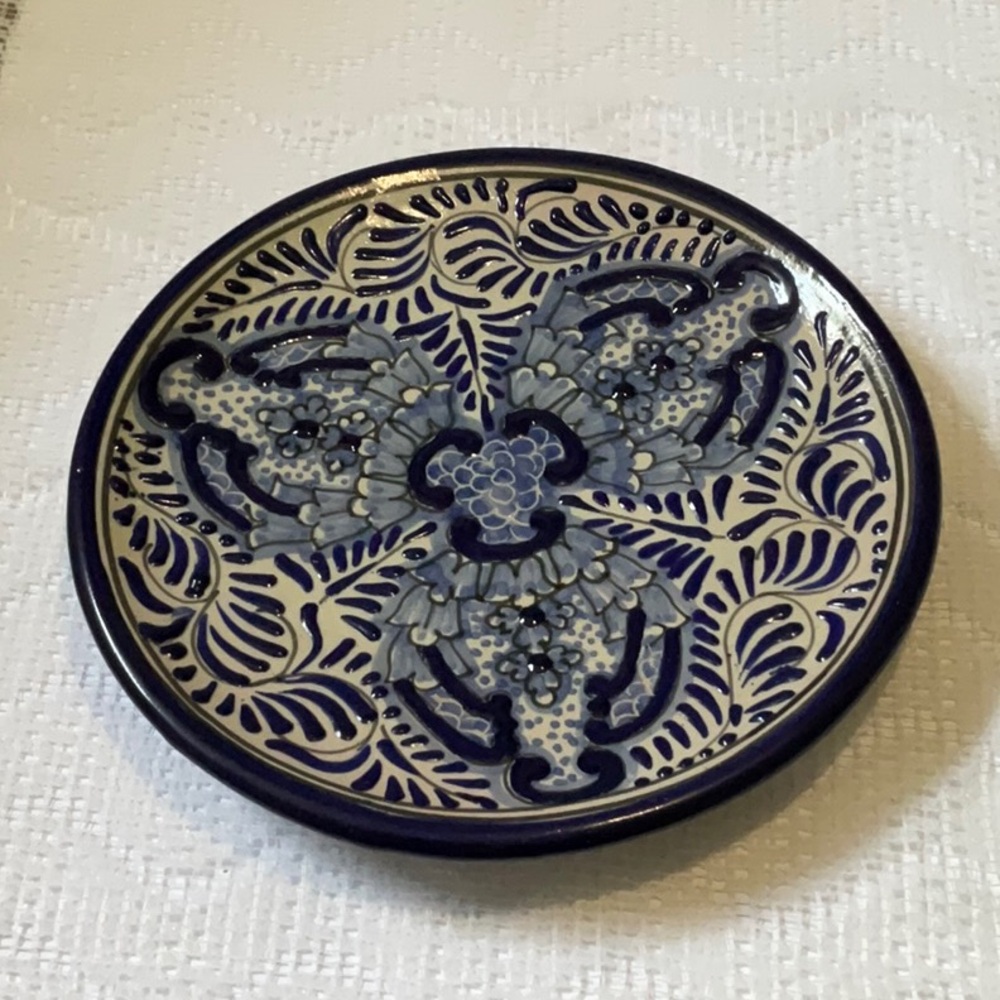 Vintage Talavera Mexican Pottery Wall Plate Folk Art